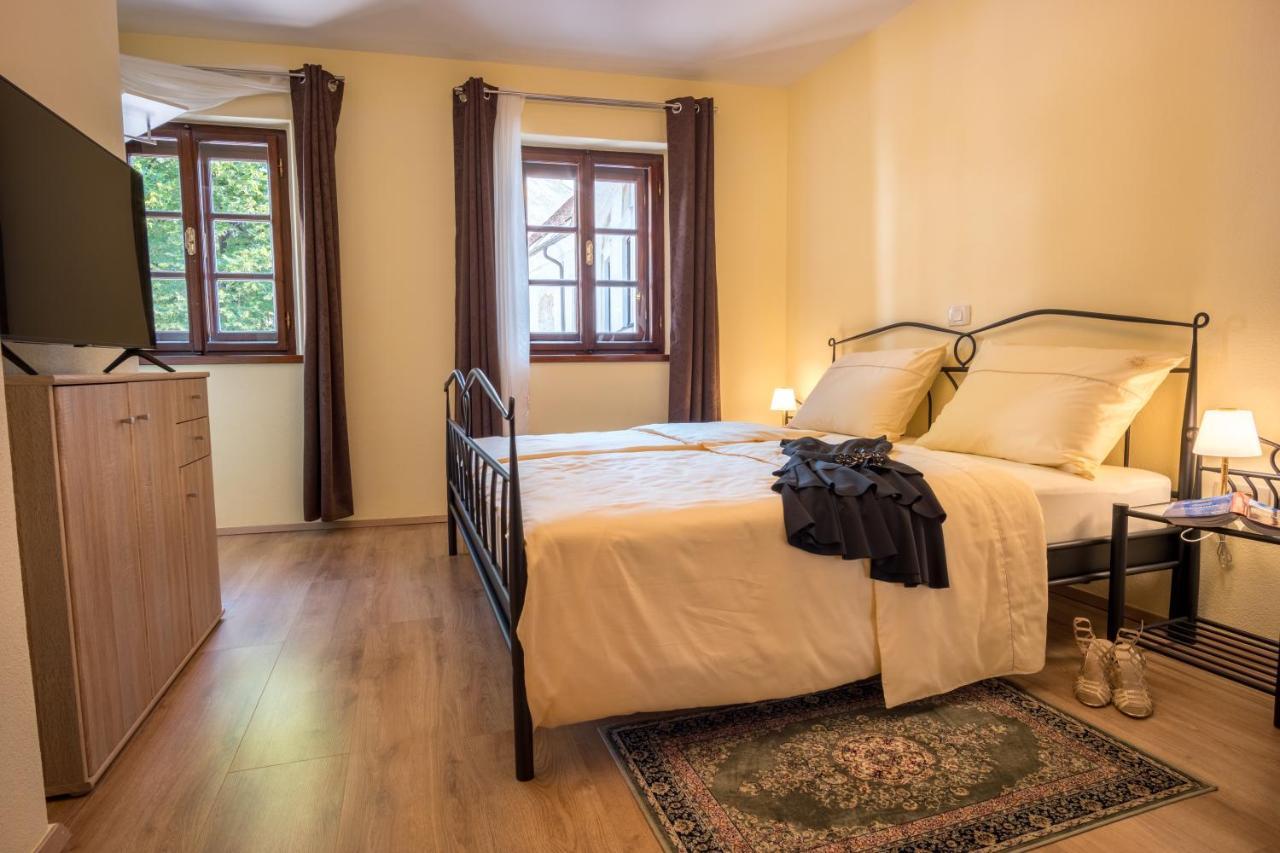Vila Radolca Apartments & Rooms Radovljica Exteriör bild