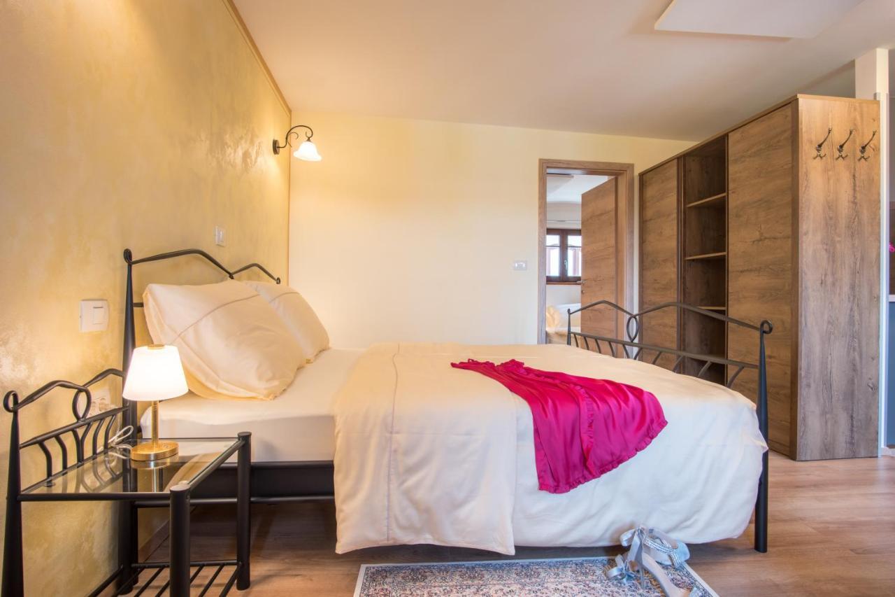 Vila Radolca Apartments & Rooms Radovljica Exteriör bild